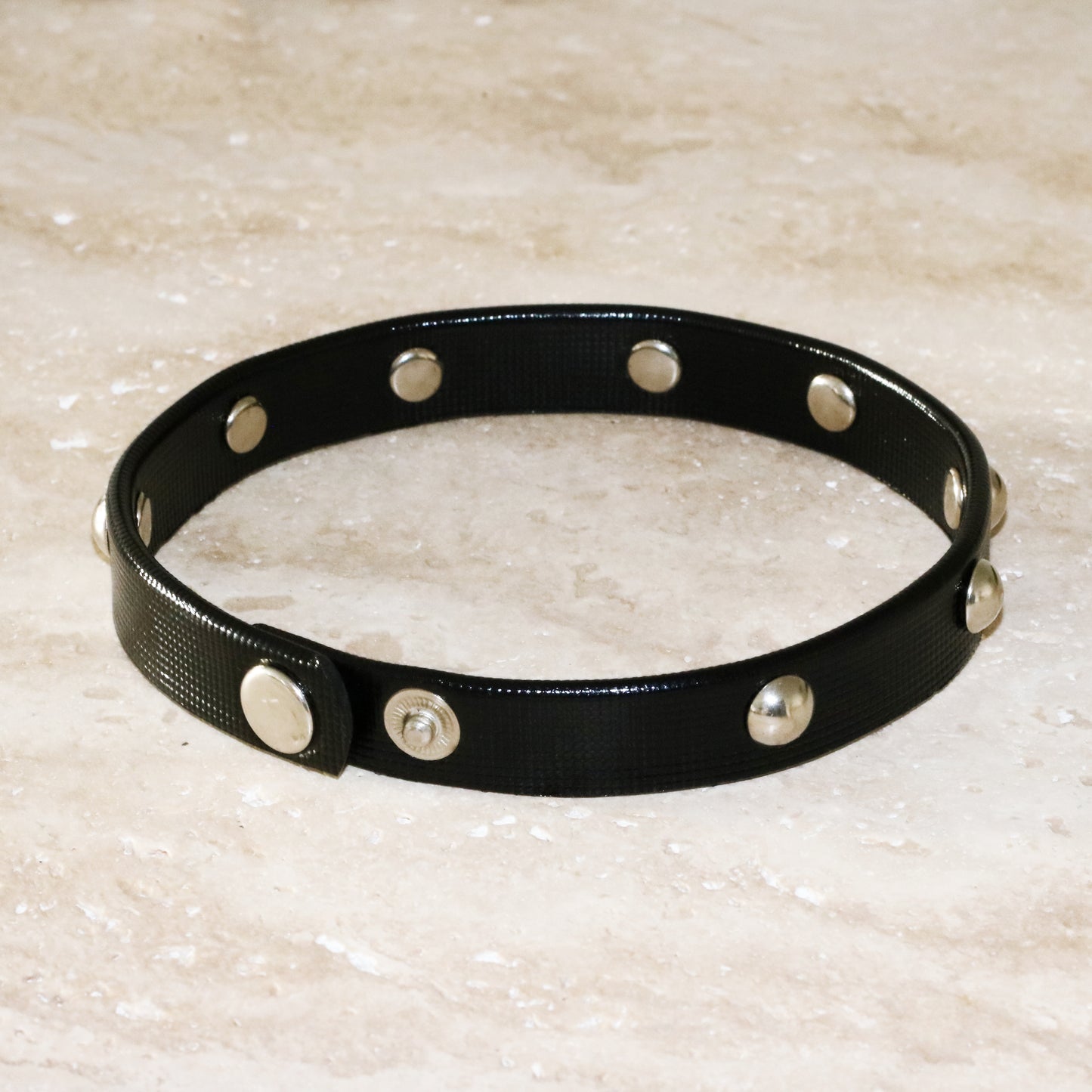 Round Spike Black Choker Kolye